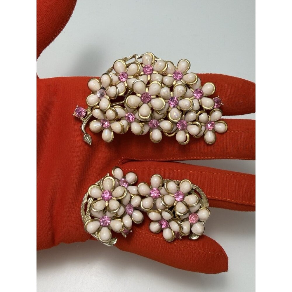 Vintage Pink Green Rhinestone Enamel Flower Cluster Brooch Clip On Earrings Set